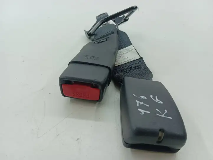 Mazda CX-7 (2009 - 2014)  TKAB0EH917 Замок заднего ремня