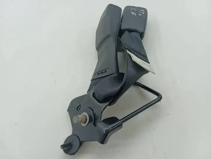 Mazda CX-7 (2009 - 2014)  TKAB0EH917 Замок заднего ремня