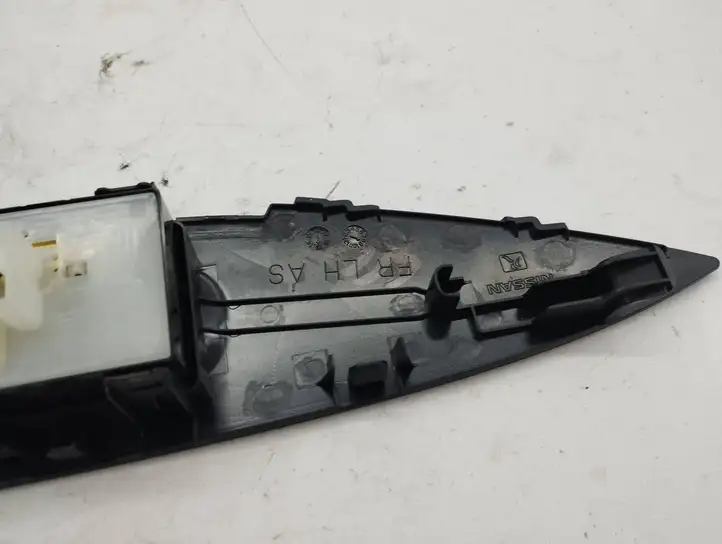 Nissan Qashqai (2017 - 2020) 80961 Блок кнопок стеклоподъемников — фото 5