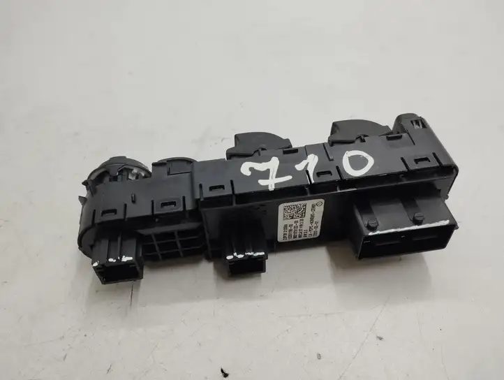 Citroen C5 Aircross (2017 - ) 98319761 Кнопка стеклоподъемников — фото 2