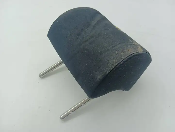 Volkswagen PASSAT B6 (2005 - 2010) Подголовник заднего сиденья — фото 2