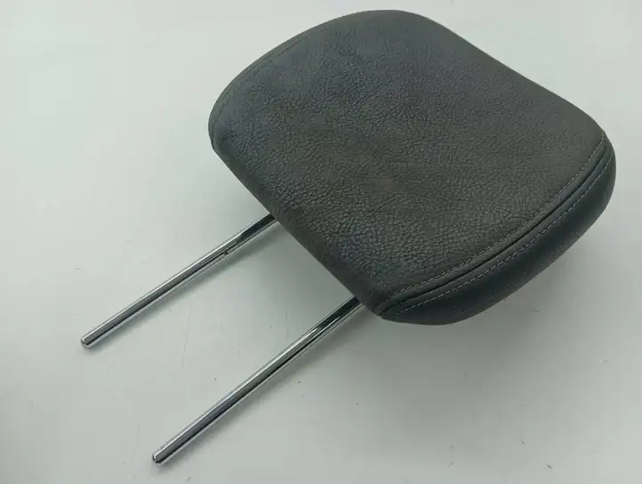 Chrysler Voyager (2004 - 2007) Подголовник заднего сиденья — фото 2