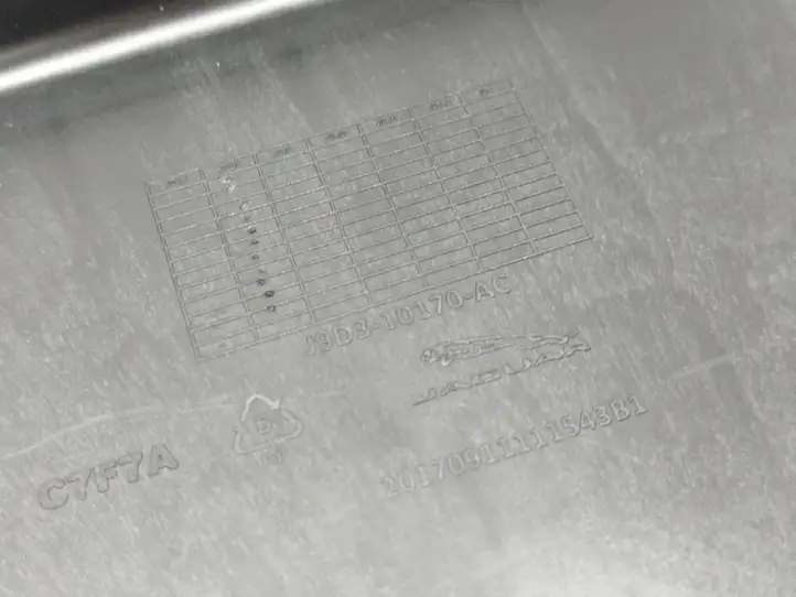 Jaguar I-Pace (2018 - ) J9D310170AC Прочие детали панели — фото 2