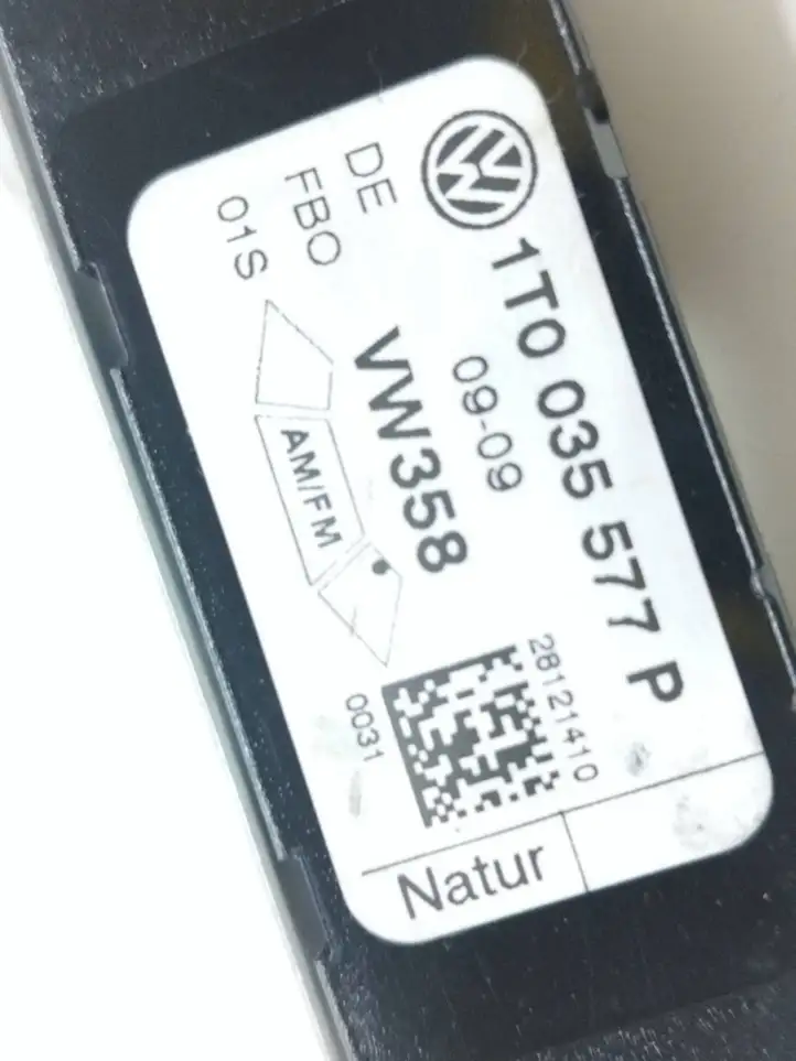 Volkswagen Touran I (2003 - 2010) 1T0035577P Усилитель антенны — фото 5