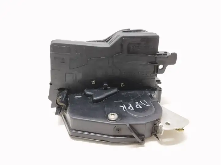 BMW 7 E65 E66 (2001 - 2008)  7012142 Замок передней двери