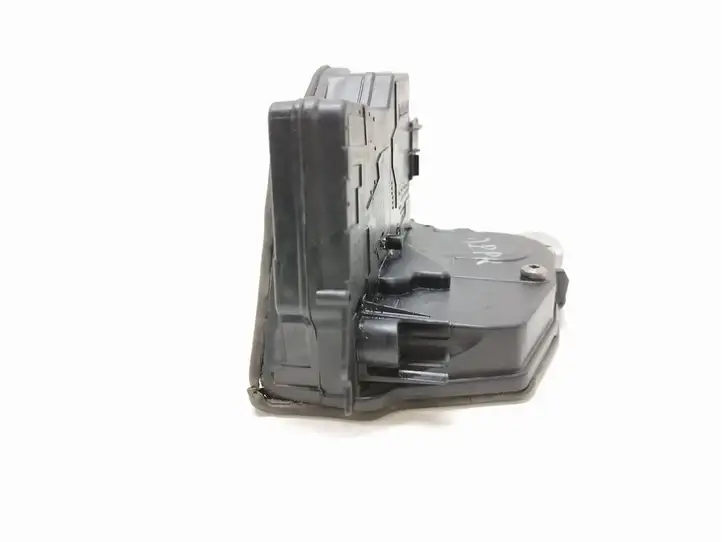 BMW 7 E65 E66 (2001 - 2008)  7012142 Замок передней двери