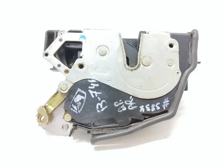 BMW 7 E65 E66 (2001 - 2008)  7012142 Замок передней двери