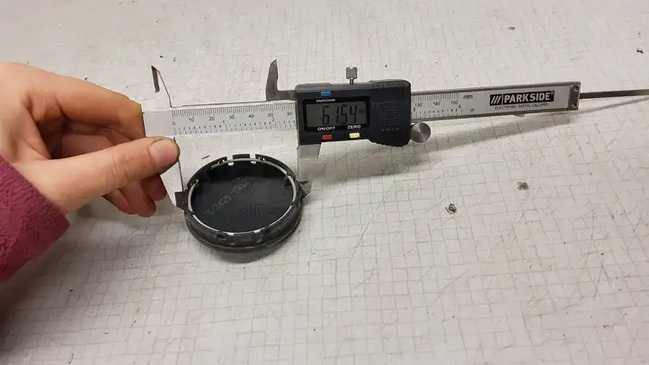 Volvo S60 (2000 - 2004)  30666913 Заводская крышка (крышки) от центрального отверстия колеса