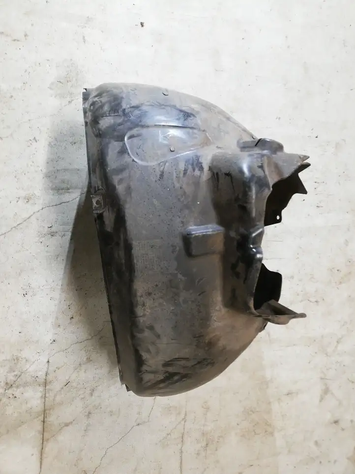 Audi A4 S4 B9 (2015 - 2019) 8W0821172A Подкрылок колесной арки — фото 1