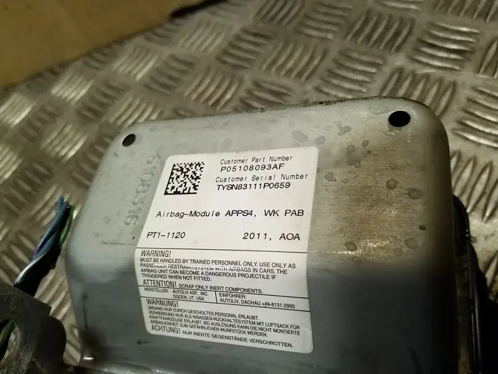 Jeep Grand Cherokee (2010 - 2021) P05108093AF Подушка безопасности пассажира — фото 2