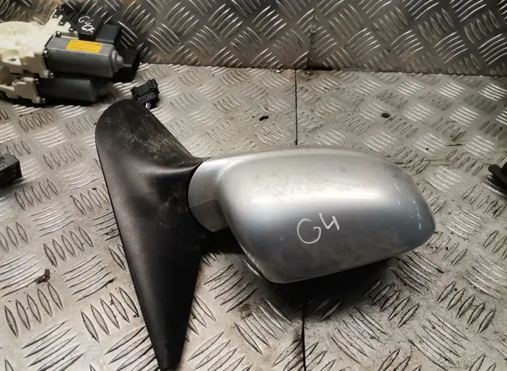 Volkswagen Golf IV (1998 - 2005)   Зеркало боковое с электрическим приводом