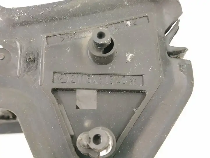 Mercedes-Benz E W211 (2002 - 2009)   Звукоизоляция капота