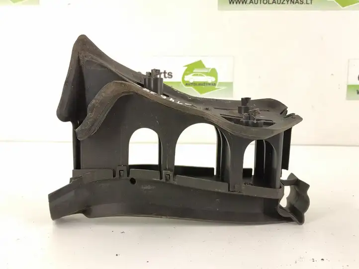 Mercedes-Benz E W211 (2002 - 2009)   Звукоизоляция капота