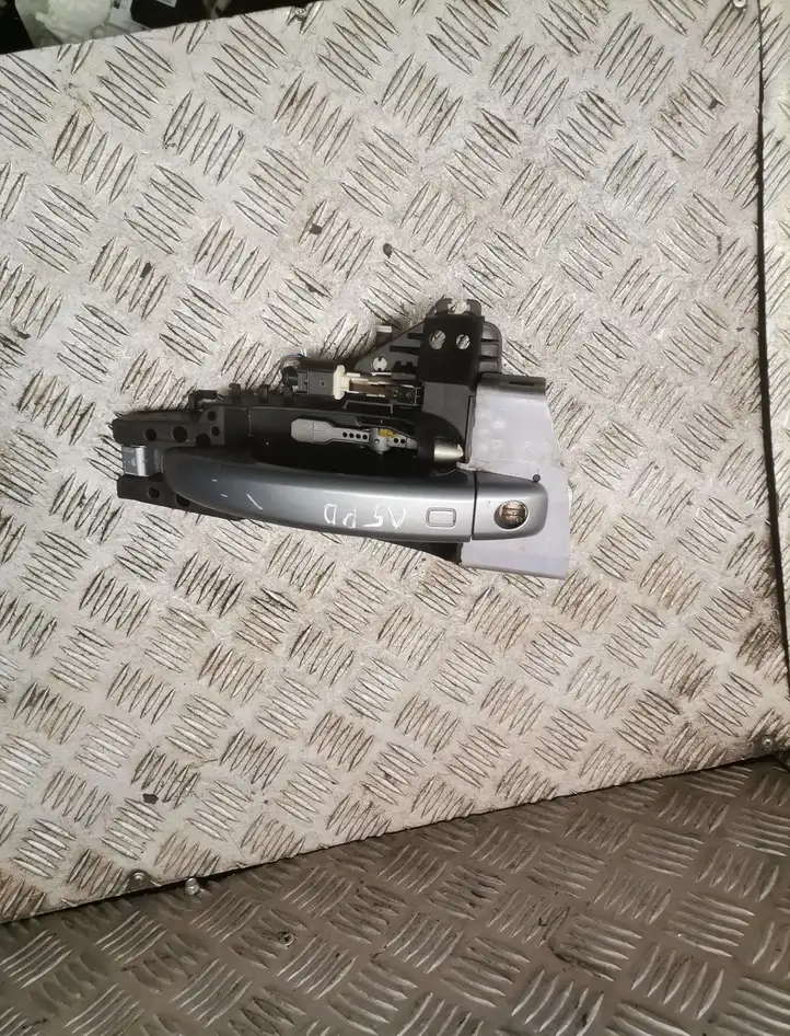 Audi A5 (2007 - 2011)   Наружная ручка