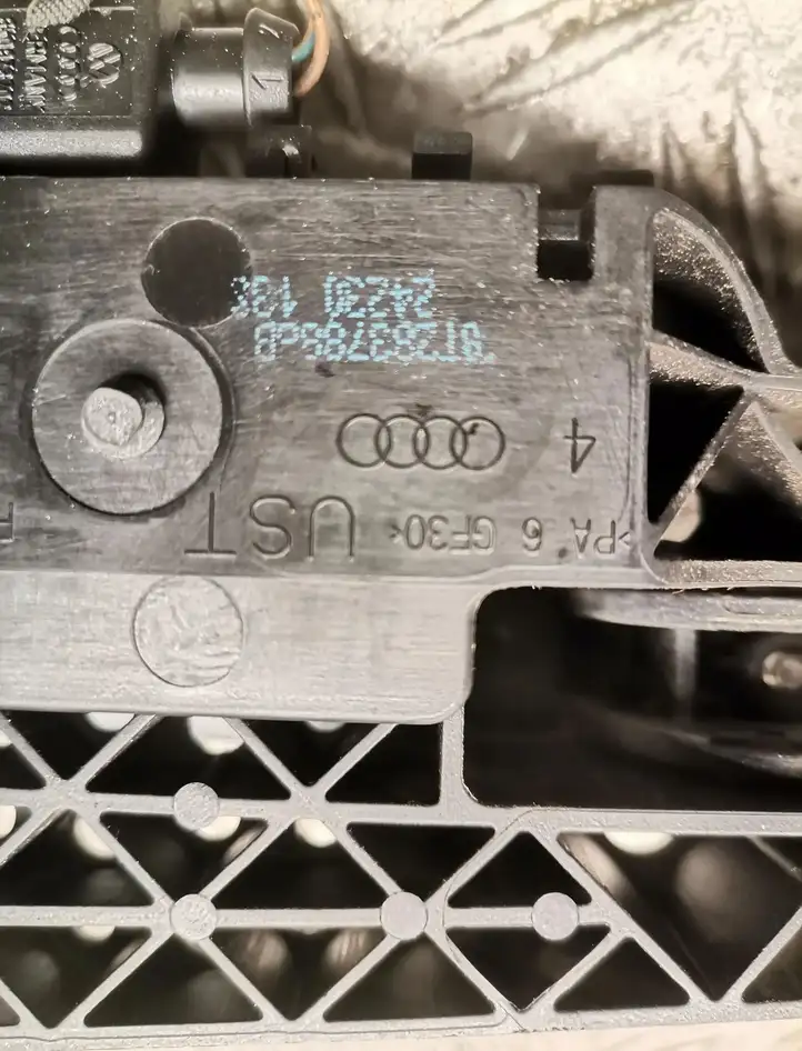 Audi A5 (2007 - 2011)   Наружная ручка