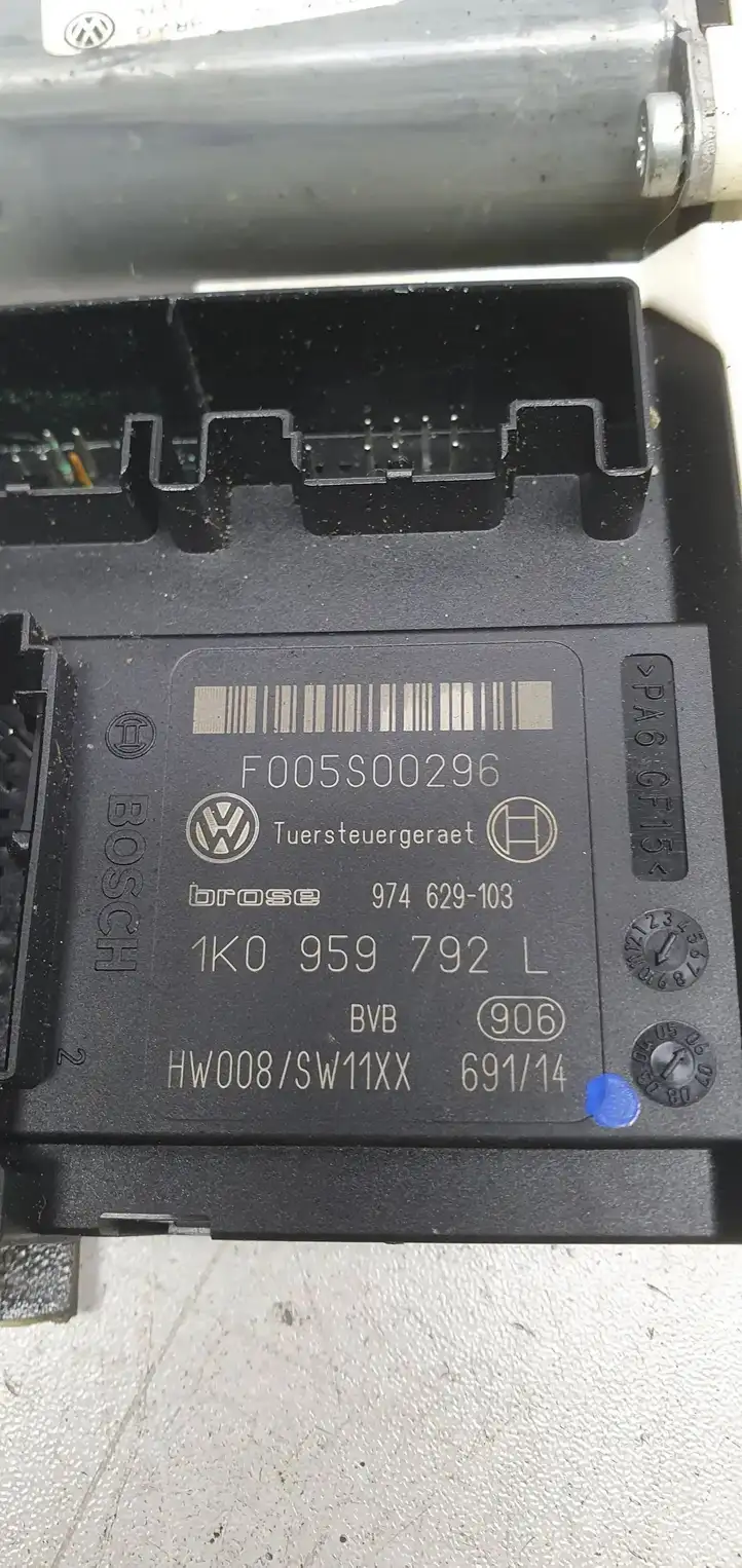 Volkswagen PASSAT B6 (2005 - 2010) 1K0959792L Электростеклоподъемник передний (комплект) — фото 2