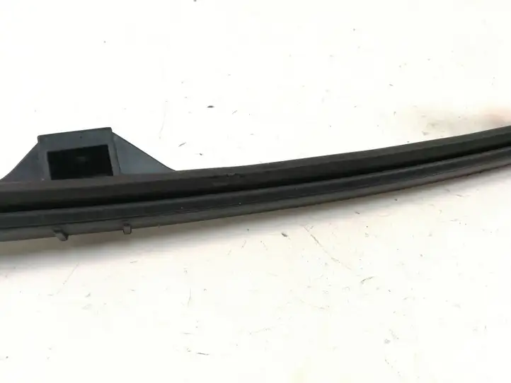 Kia Ceed (2010 - 2012) 835451H000 Рамка дверного стекла задней двери — фото 3
