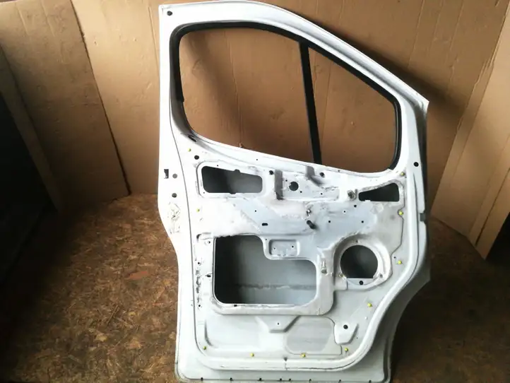 Nissan Primera (2001 - 2008) Дверь — фото 2