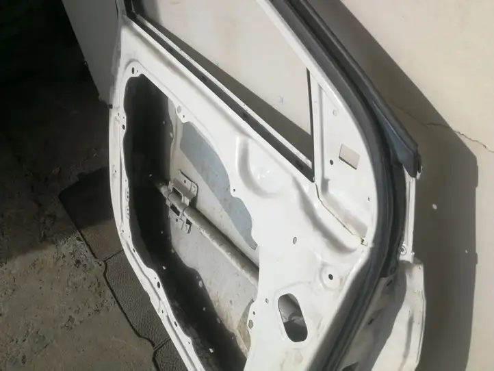 Hyundai i40 (2011 - ) Дверь — фото 4