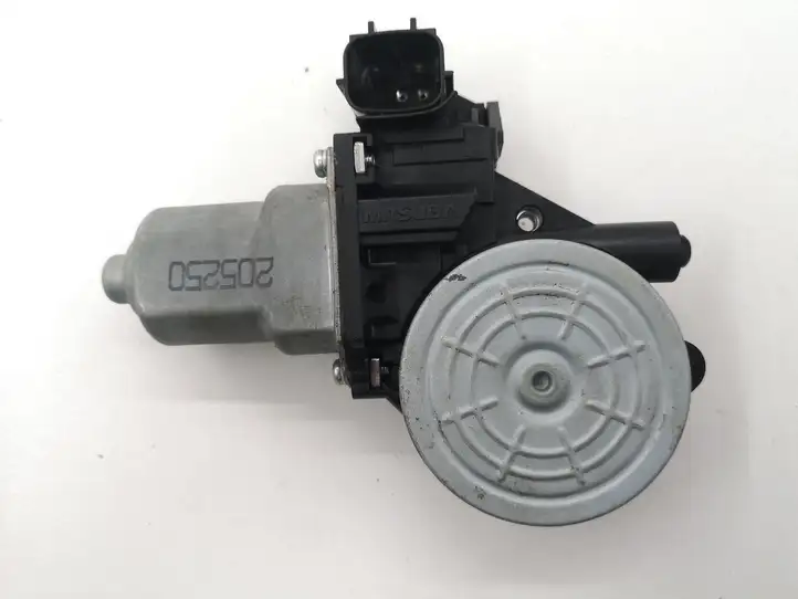Nissan Juke I F15 (2010 - 2018) 82731CV01B Стеклоподъемник задней двери — фото 3