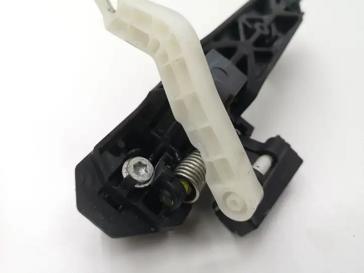 Toyota RAV 4 (XA30) (2006 - 2016)   Наружная ручка