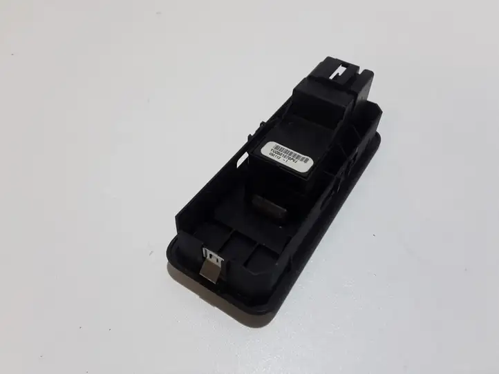 Land Rover Range Rover Sport L320 (2005 - 2009) YUD501070PVJ Блок кнопок стеклоподъемников — фото 2