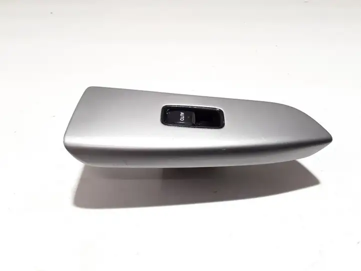 Toyota Land Cruiser (J120) (2002 - 2009) 7423260370 Блок кнопок стеклоподъемников — фото 1