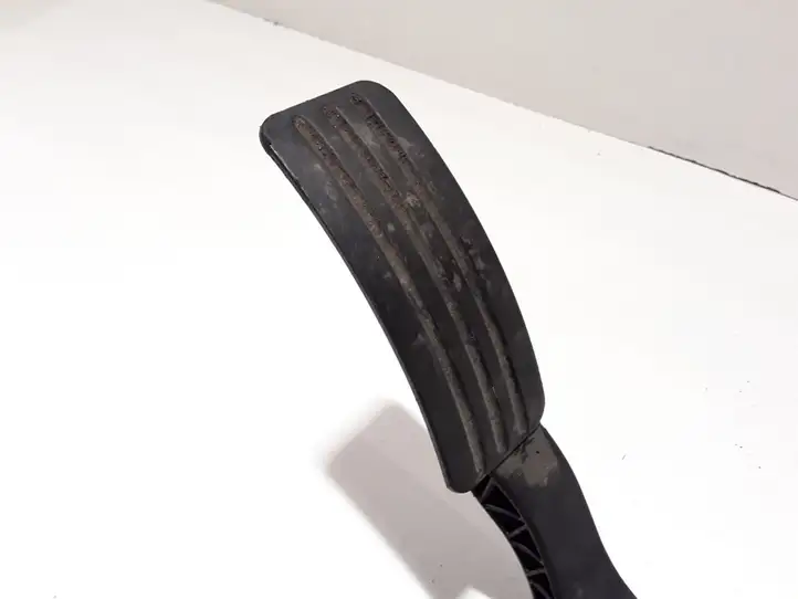 Dacia Sandero (2012 - 2016) 180106136R Педаль акселератора — фото 4