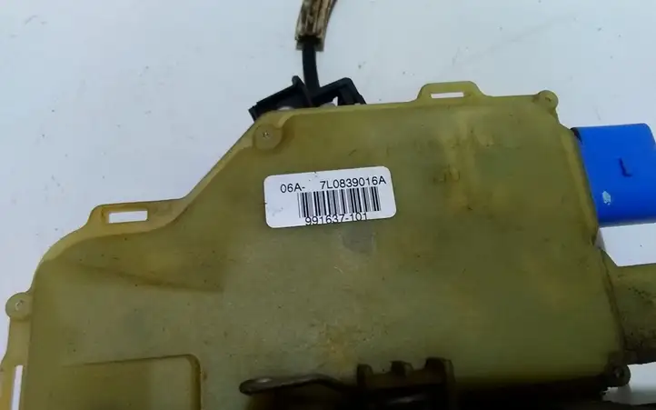 Volkswagen Touareg I (2002 - 2010) 7L0839016A Замок задней двери — фото 3