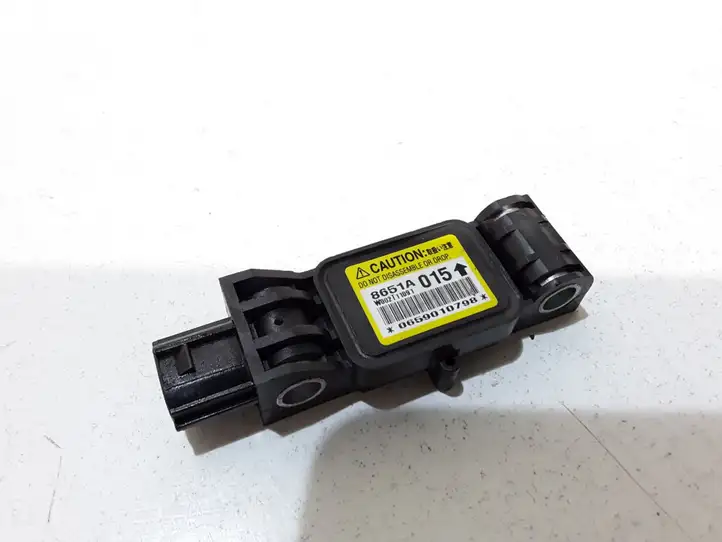 Mitsubishi Grandis (2003 - 2012) 8651A015 Датчик удара SRS — фото 1