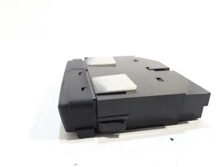 Toyota Avensis T250 (2003 - 2006) 8479005130 Кнопка обогрева стекла — фото 5