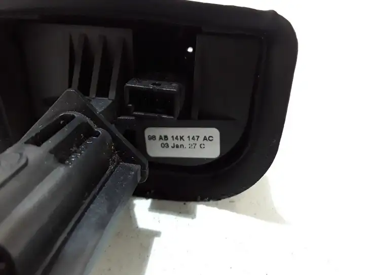 Ford Focus (1998 - 2004) 98AB14K147 Кнопки на рулевом колесе — фото 3