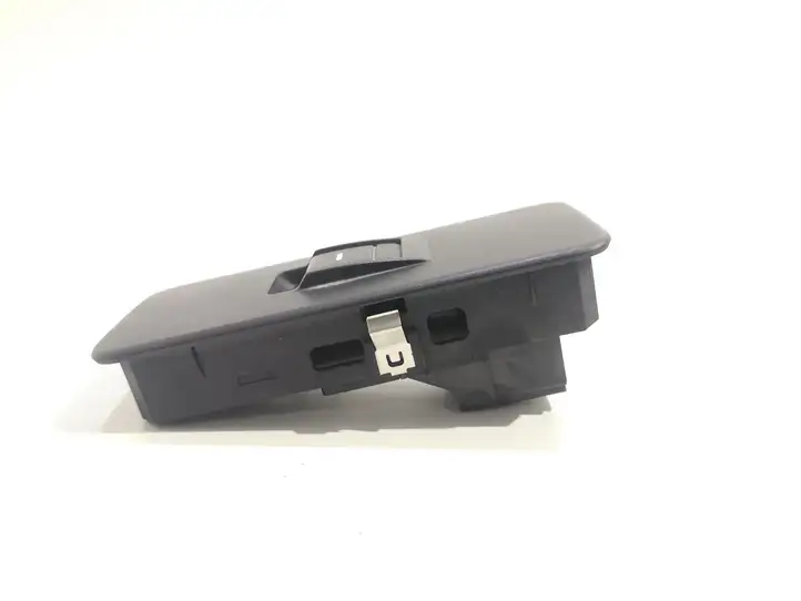 Land Rover Discovery 3 - LR3 (2004 - 2009) YUD501070PVJ Блок кнопок стеклоподъемников — фото 2