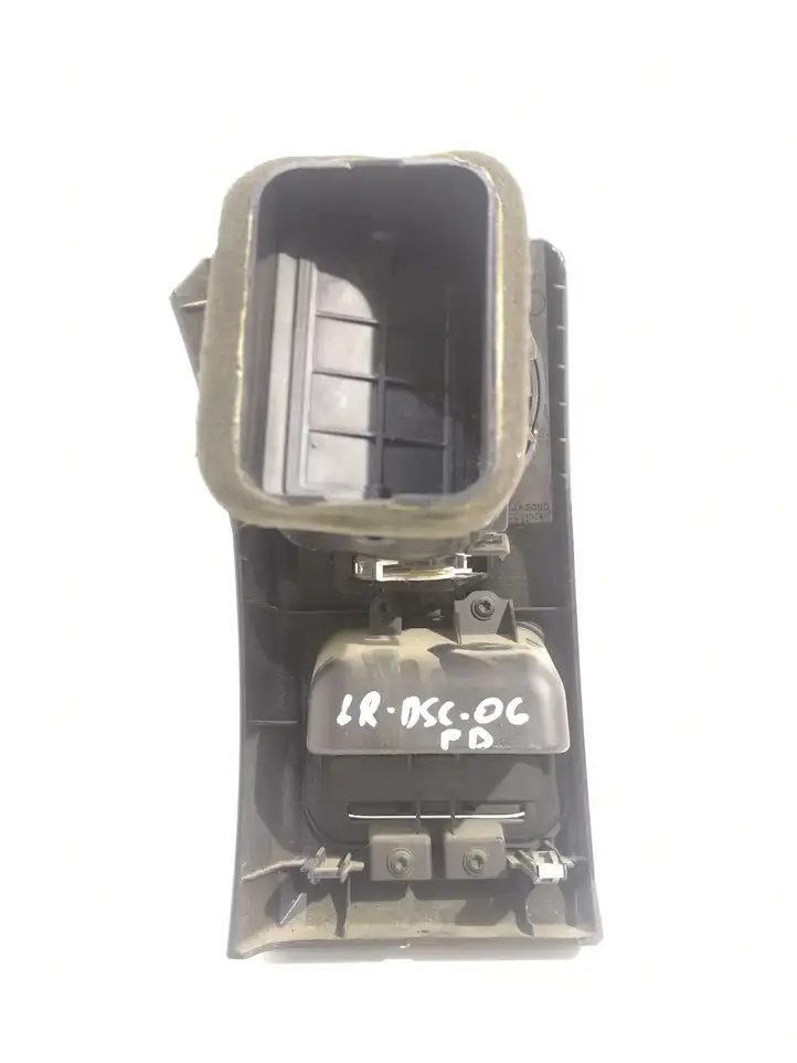 Land Rover Discovery 3 - LR3 (2004 - 2009) 0551400001 Боковой воздушный дефлектор — фото 2