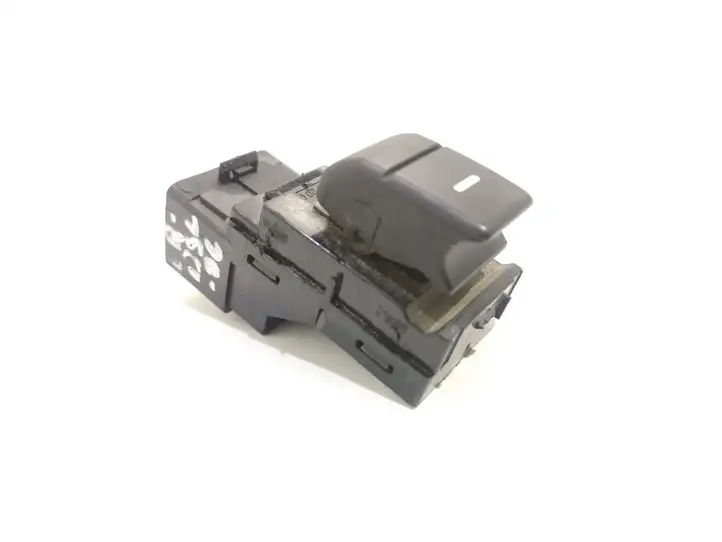 Land Rover Discovery 3 - LR3 (2004 - 2009) YUD501070PVJ Блок кнопок стеклоподъемников — фото 1
