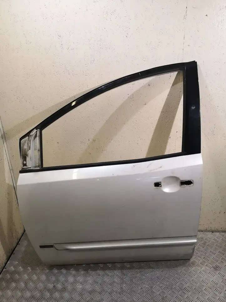 Nissan Quest (2003 - 2009) Дверь — фото 1