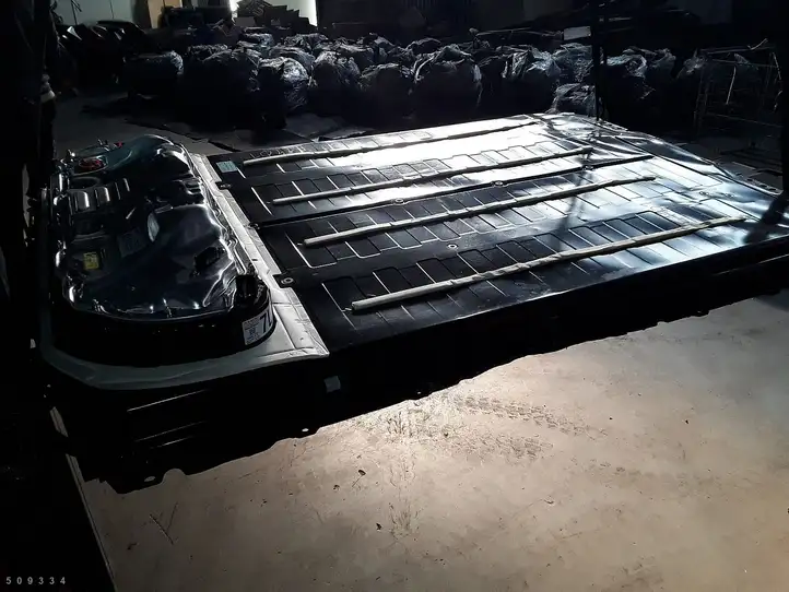 Tesla Model Y (2019 - 2024) 170001298F Модуль аккумуляторной батареи гибридного автомобиля / электромобиля — фото 9
