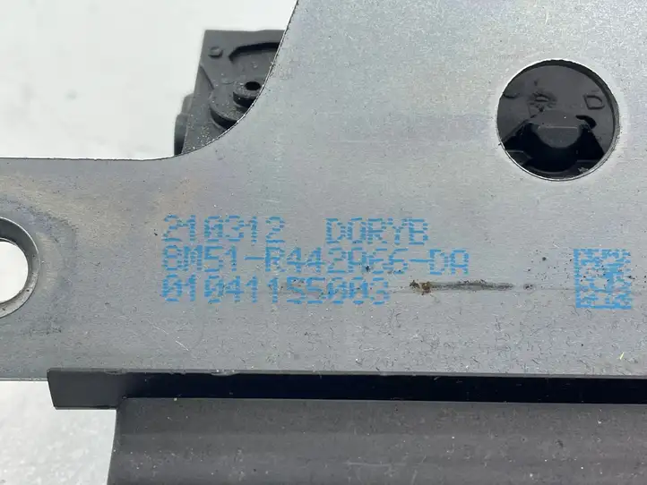 Ford Focus (2011 - 2015) 8M51R442A66DA Замок крышки багажника — фото 2