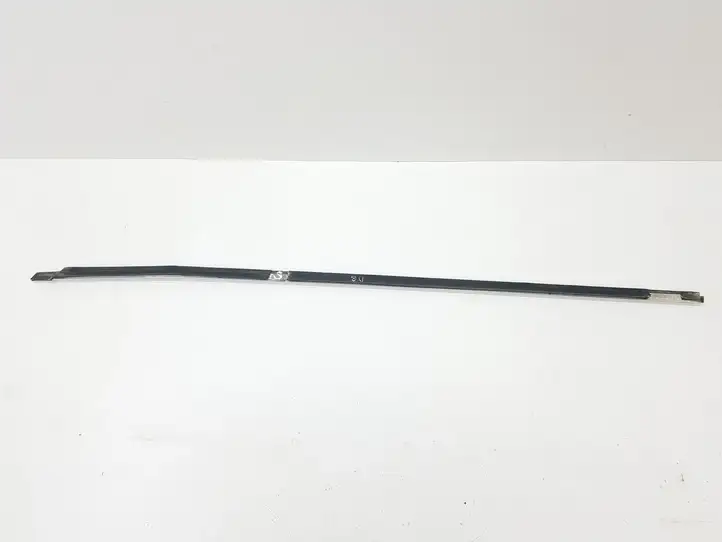 BMW 7 E65 E66 (2001 - 2008) Накладка стекла задней двери — фото 3