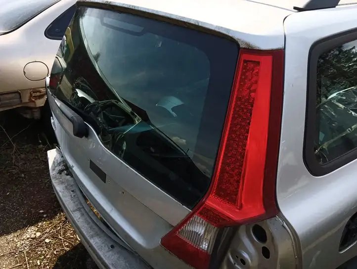 Volvo V70 (2007 - 2013) Крышка багажника — фото 7
