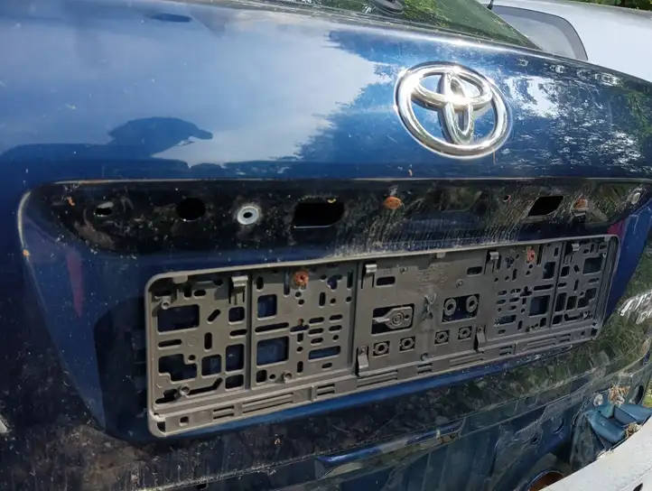 Toyota Avensis T250 (2006 - 2009) Крышка багажника — фото 2