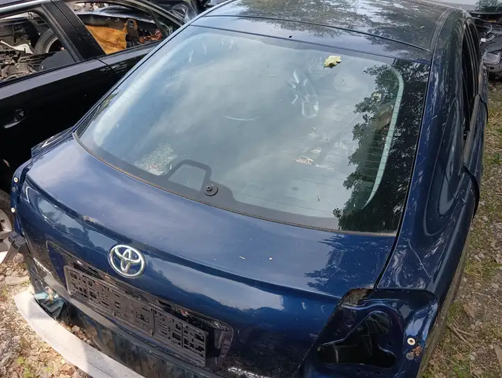 Toyota Avensis T250 (2006 - 2009) Крышка багажника — фото 4