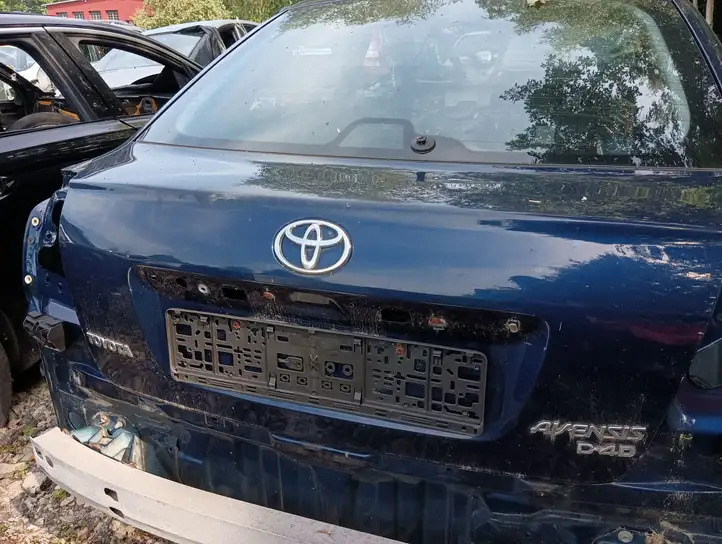 Toyota Avensis T250 (2006 - 2009) Крышка багажника — фото 6