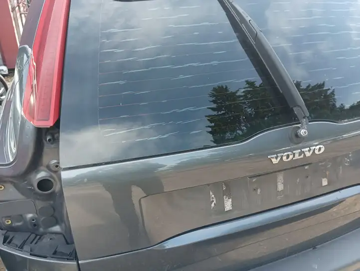 Volvo XC90 (2002 - 2006) Крышка багажника — фото 2