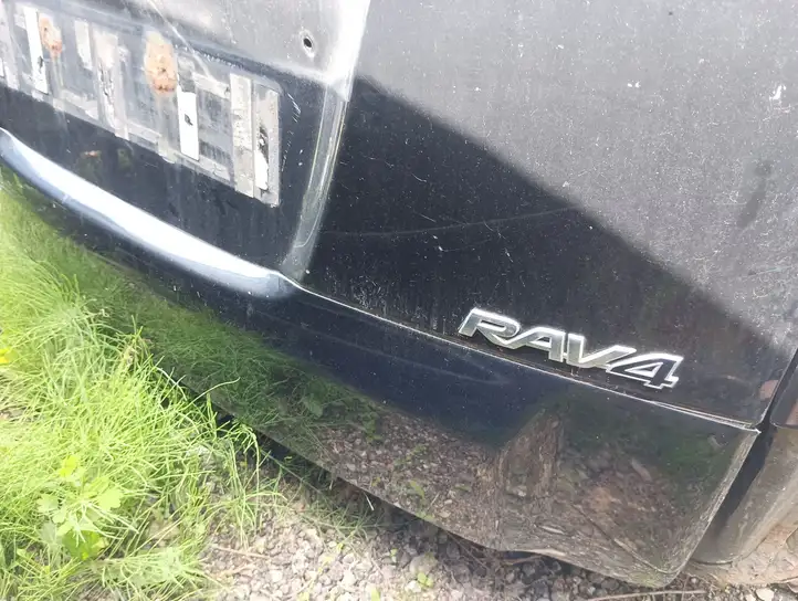 Toyota RAV 4 (XA30) (2006 - 2016) Крышка багажника — фото 2