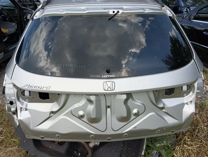 Honda Accord (2008 - 2016) Крышка багажника — фото 1
