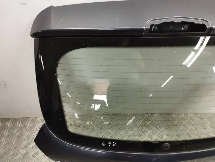 Opel Corsa D (2006 - 2010)   Задняя крышка (багажника)