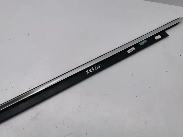 Audi A6 C7 (2014 - 2018) 4G0863764 Накладка стекла задней двери — фото 4