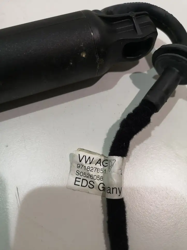 Porsche Panamera (2016 - 2020)  971827851A Амортизатор задней крышки