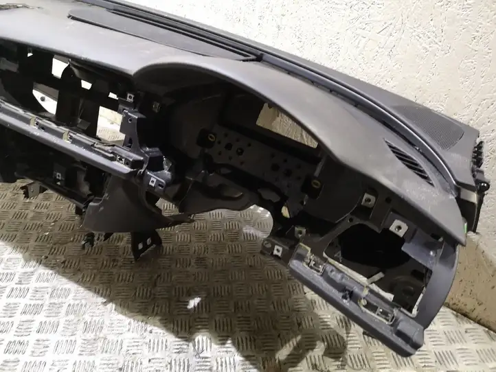 Audi A6 (2011 - 2014)  4G2858041 Панель